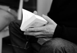 手放せない相手と別れたい時の心理的な対処法は？