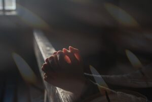忘れたい好きな人を忘れるための効果的な方法は？
