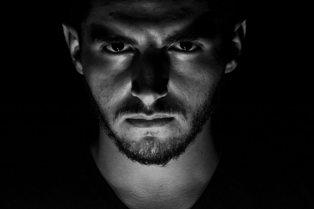 自己否定が強い人の恋愛相談にはどんなアドバイスが効果的？